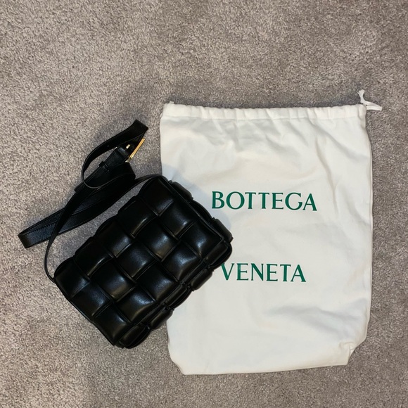 Bottega Veneta Handbags - Botegga Veneta PADDED CASSETTE in excellent condition